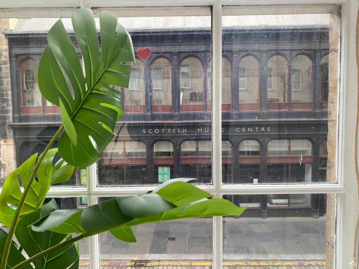 Lovely 1-Bed Apartment In Glasgow Merchant City — Photos 1